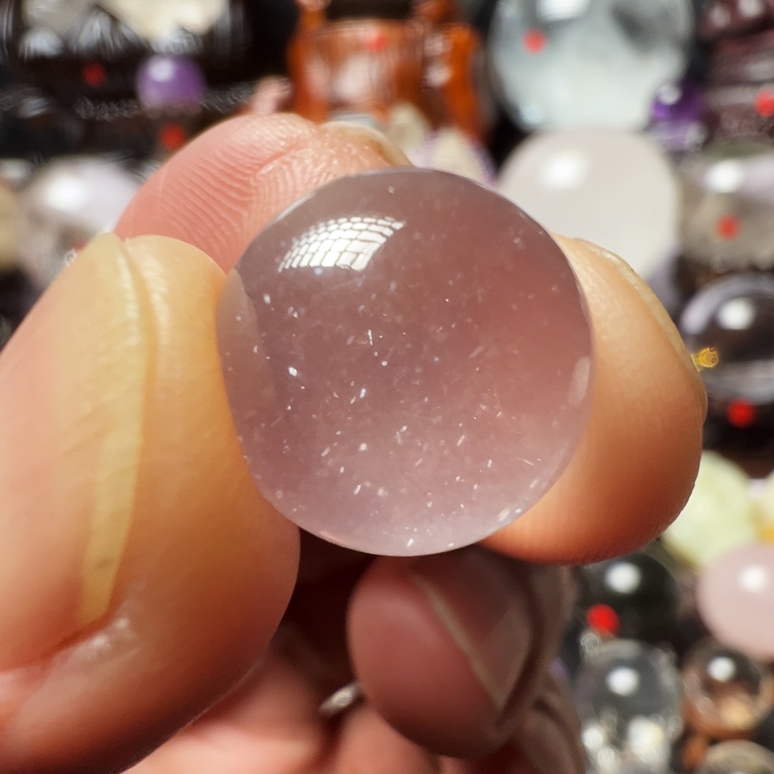 水晶未镶嵌珠宝半成品白草莓晶