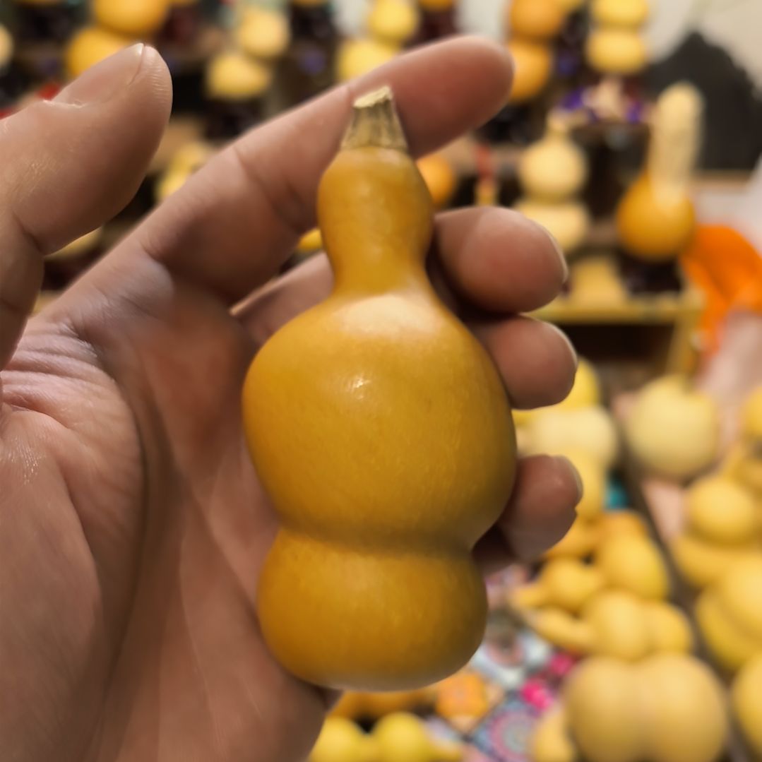 谁***。！！！！！！！外头扭腚，异性葫芦