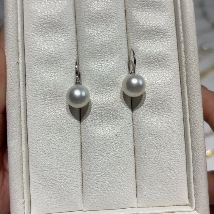 海水珍珠耳饰18K金镶嵌