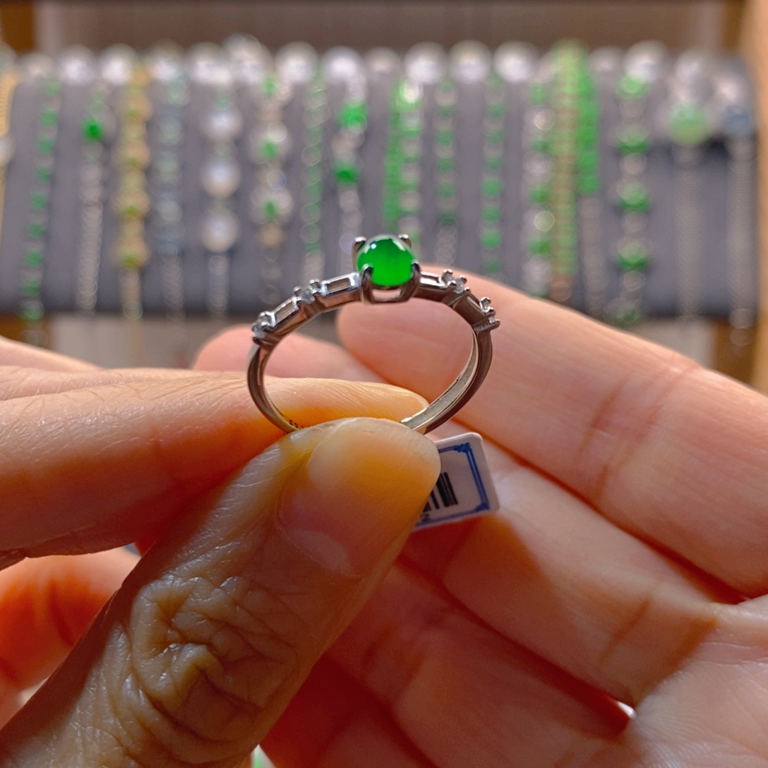 颈饰银S925镶嵌翡翠翡翠戒指