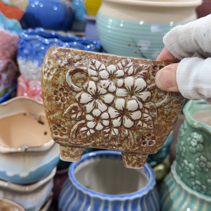 凑9块包邮，有孔，不清楚问客服