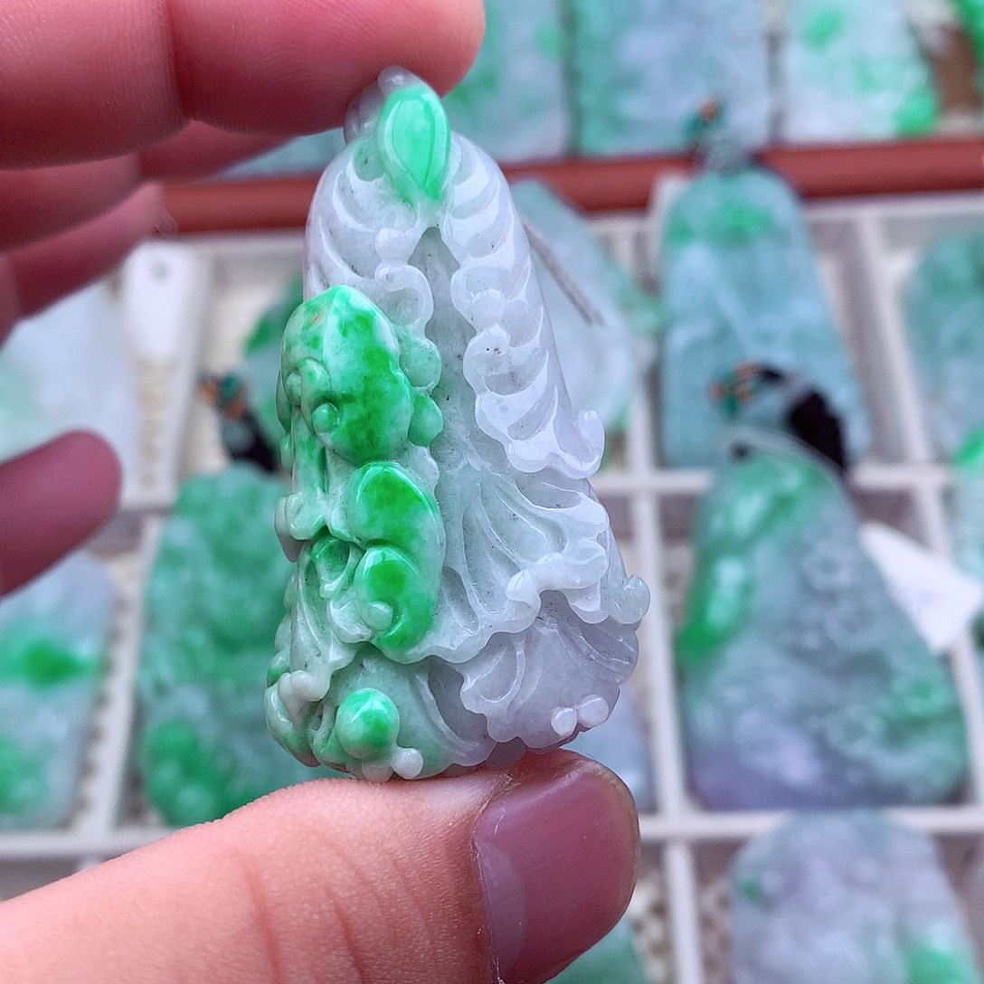 翡翠未镶嵌吊坠(不含链)