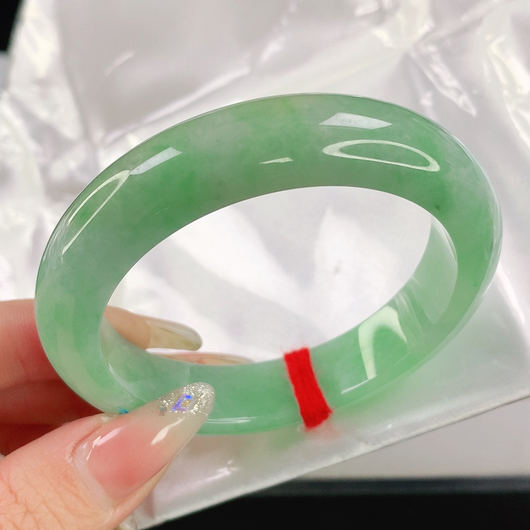 翡翠手镯未镶嵌4831翡翠