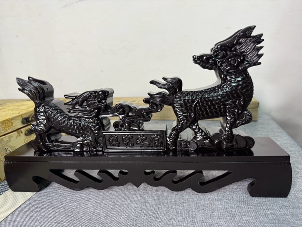 古风宝剑麒麟架子收藏摆件工艺品装饰手工中式雕刻貔貅摆设创意