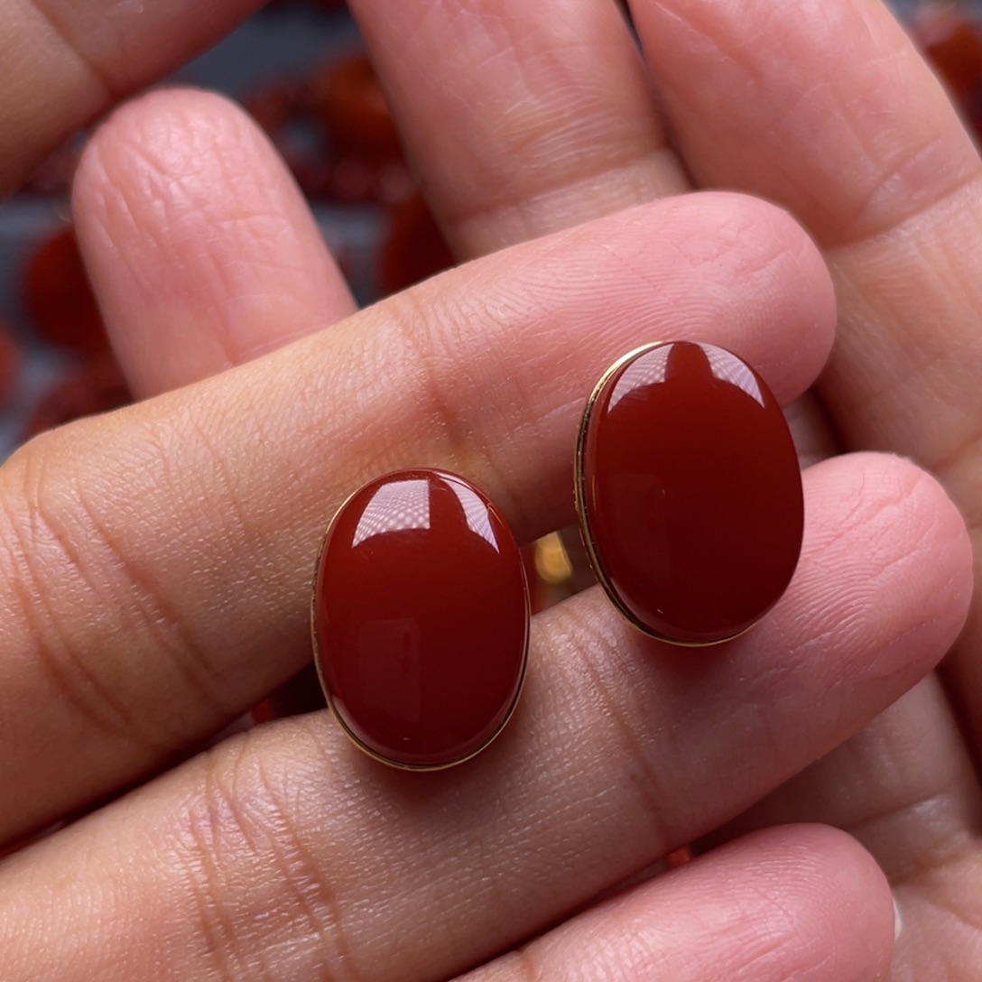 南红玛瑙18K金镶嵌珠宝奇石耳钉