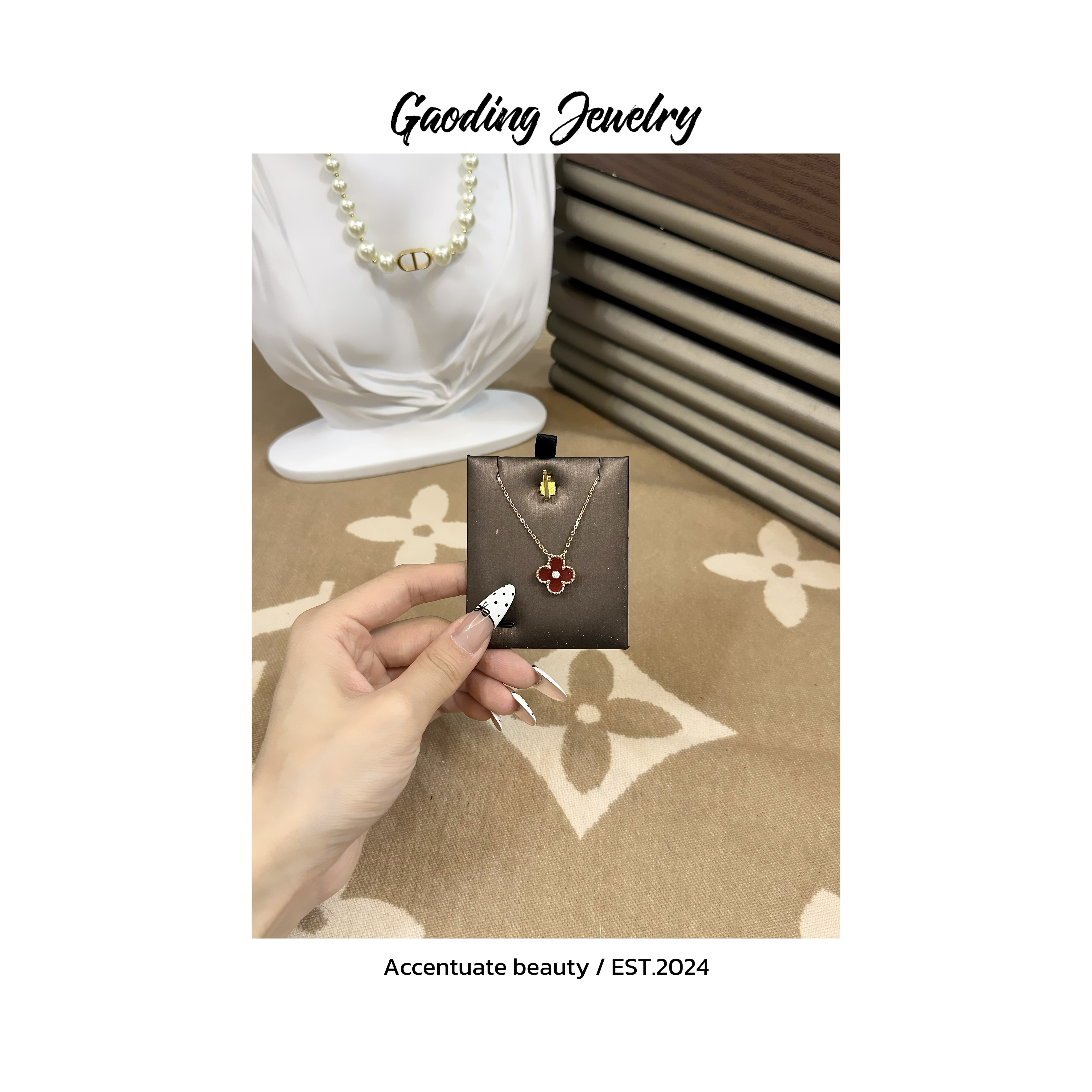 《梵克宝》圣诞单花时尚气质蓝色百搭 围巾