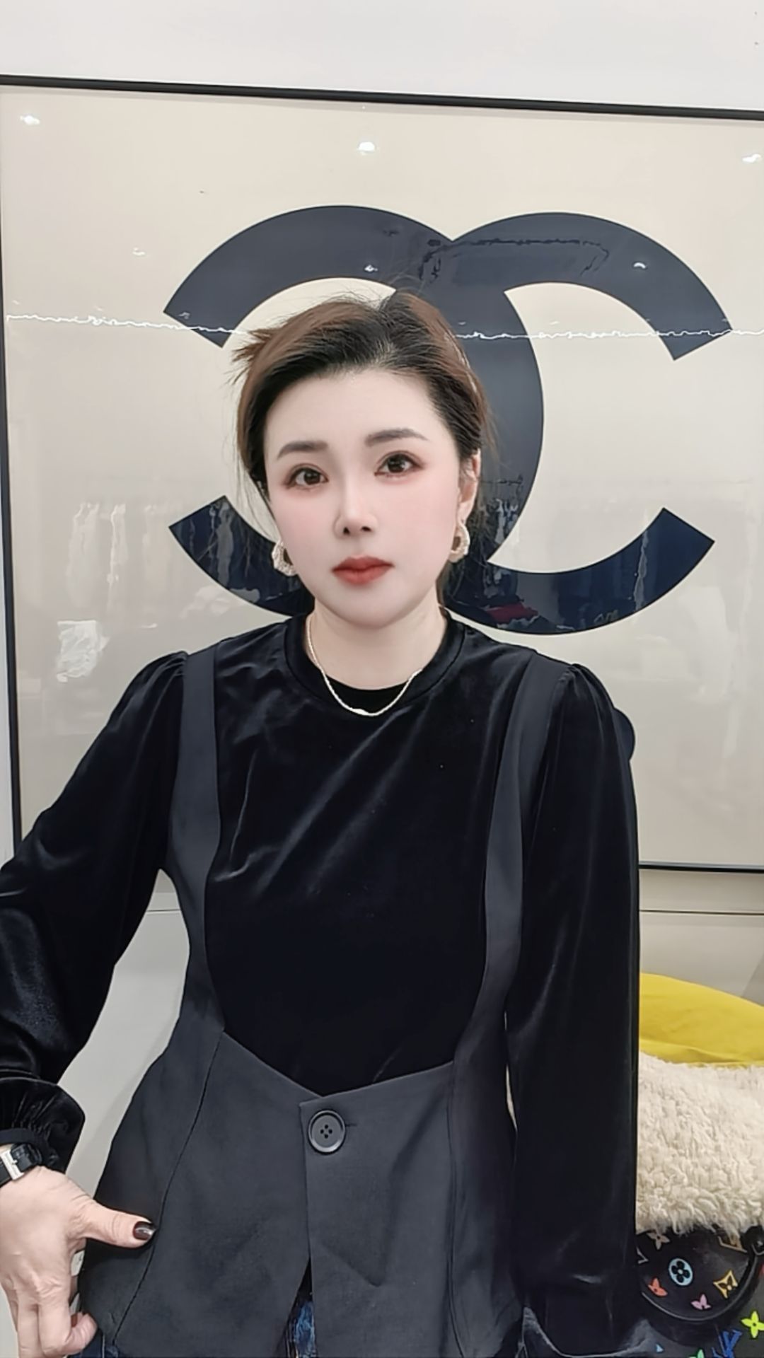 常规款衬衫拼接圆领春季假两件早秋网红小众上衣打底