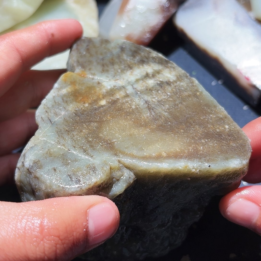 和田玉未镶嵌珠宝奇石