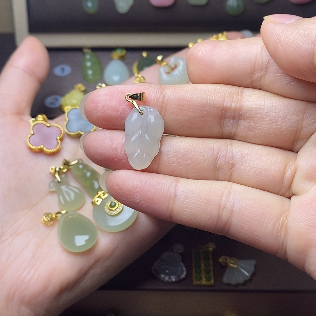 和田玉颈饰银S925镶嵌