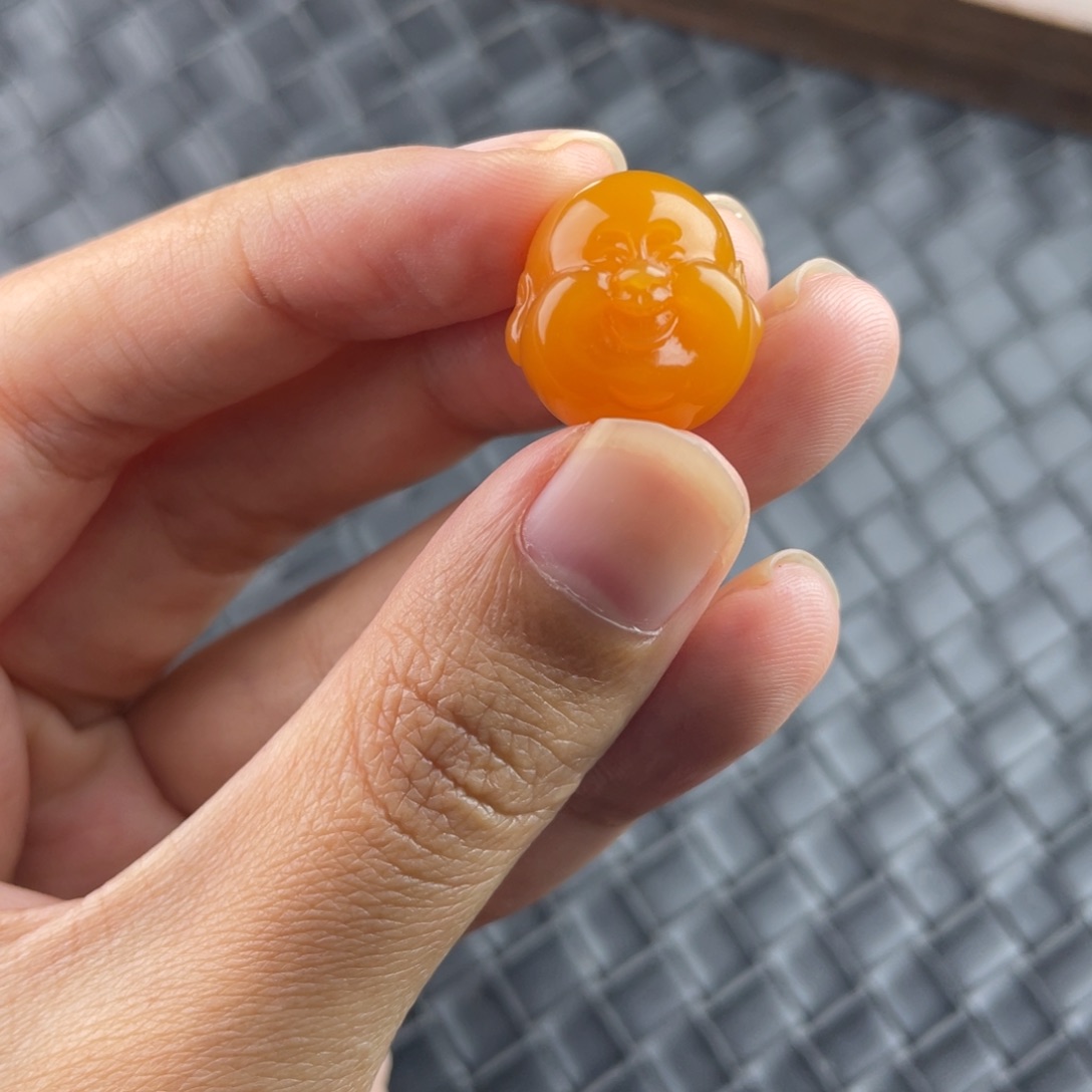 笨***鸦石英质玉（缅黄）未镶嵌吊坠(赠链)