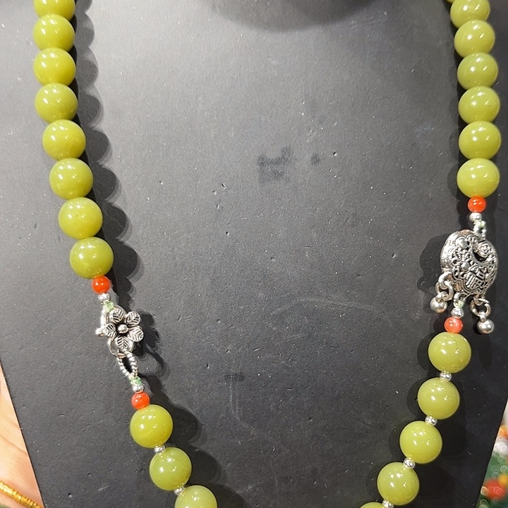 颈饰未镶嵌和田玉