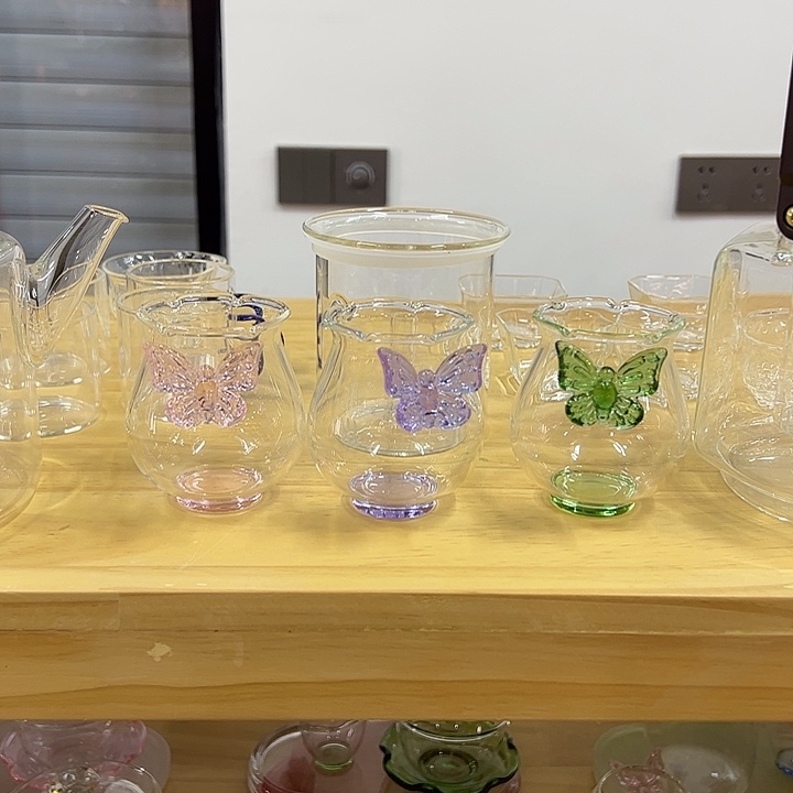 蝴蝶品茗杯一只装