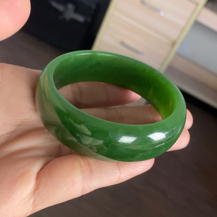 【闪购商品】未镶嵌手镯和田玉（碧玉）