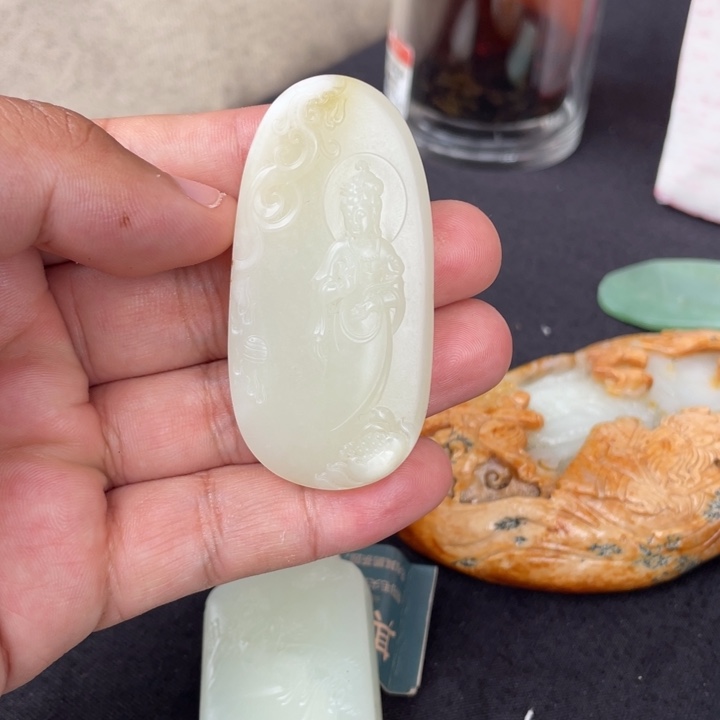 和田玉（糖玉）未镶嵌挂件