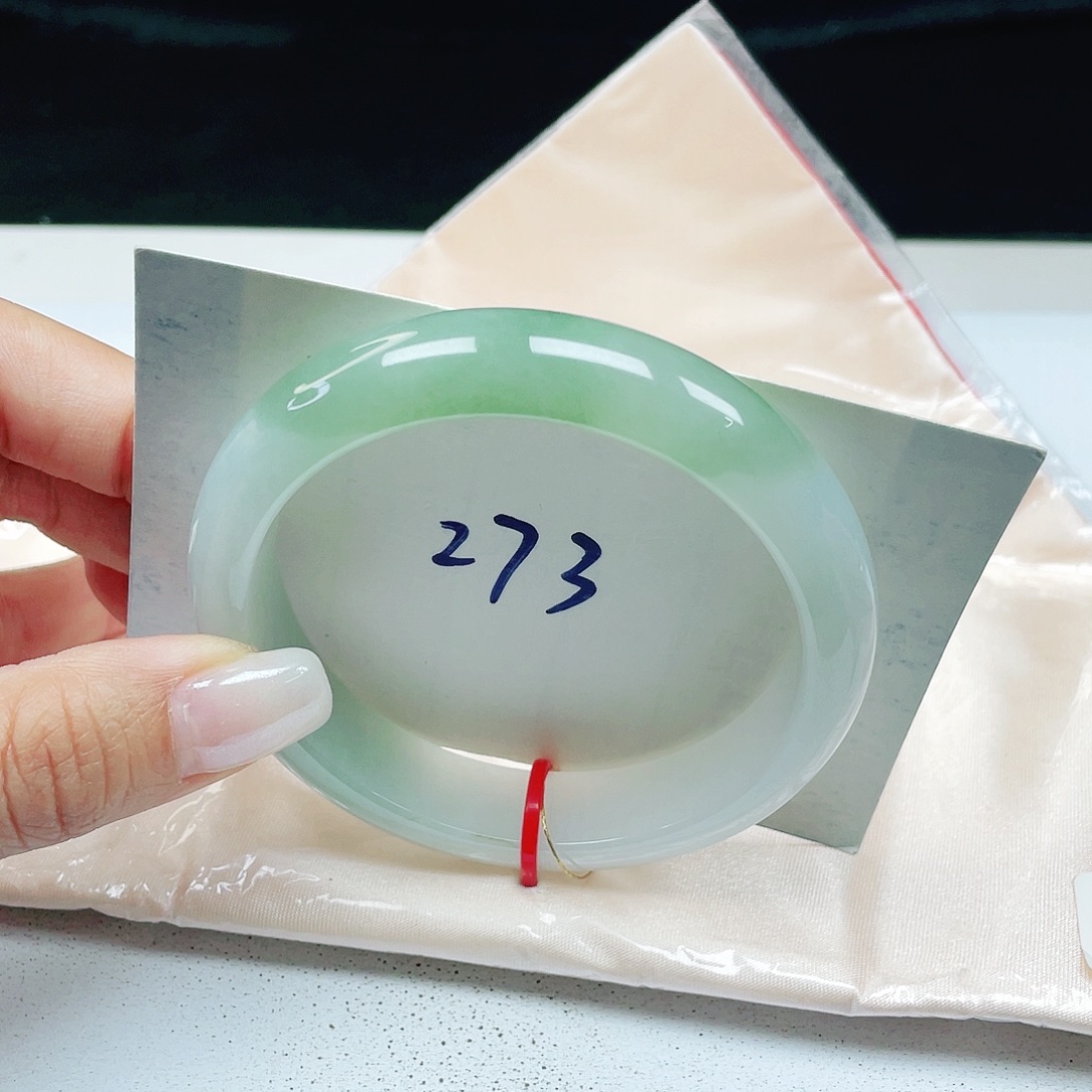 翡翠未镶嵌手镯 正圈56+