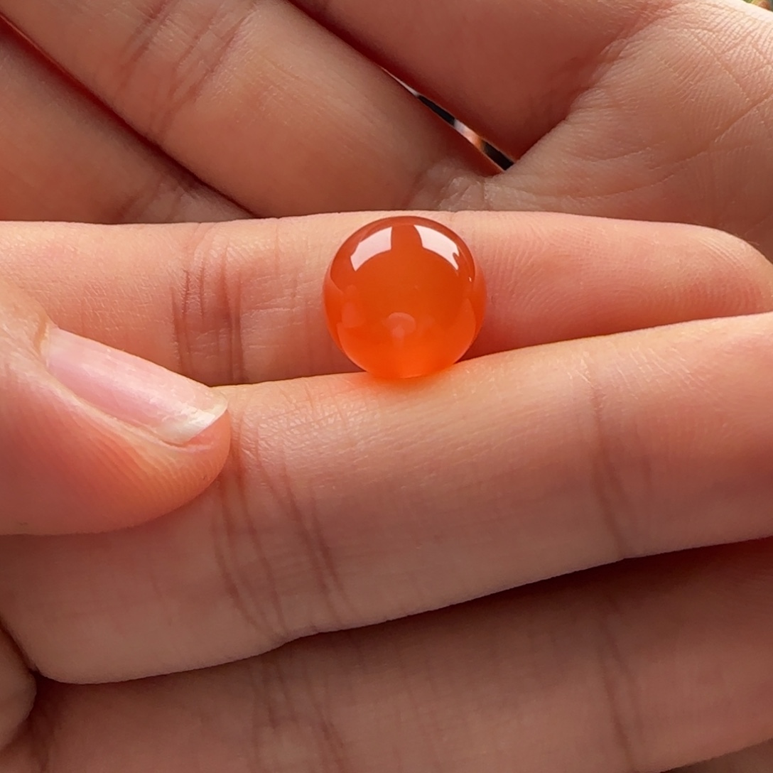 南红玛瑙未镶嵌圆珠：11.5