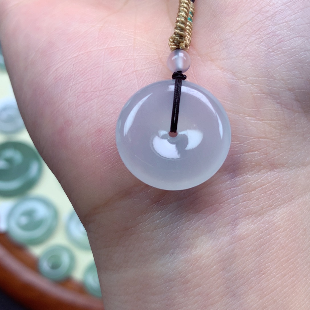 翡翠未镶嵌颈饰吊坠19.8/5mm