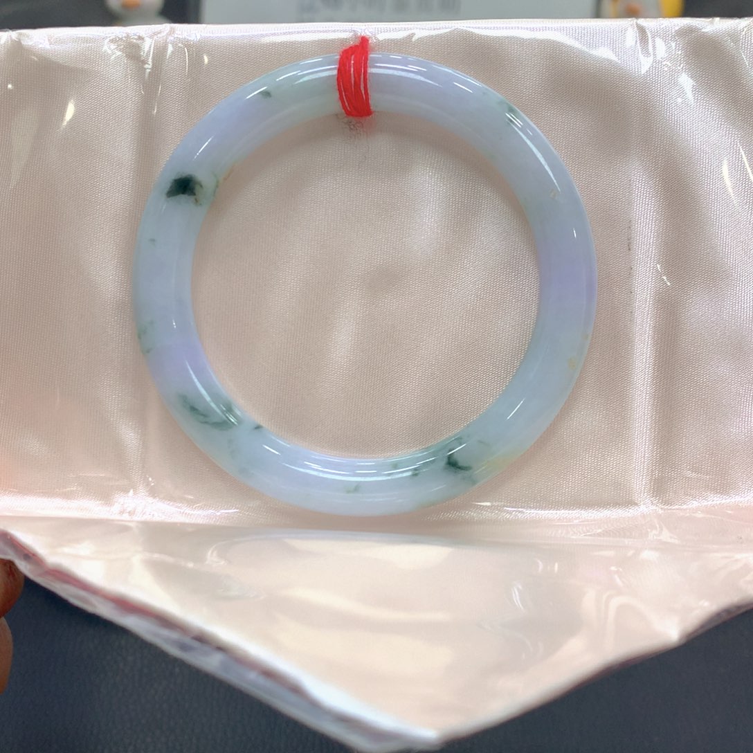 翡翠未镶嵌手镯翡翠1