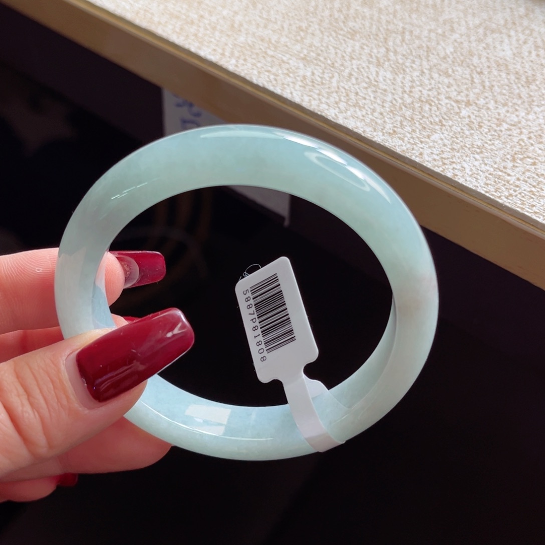 翡翠手镯未镶嵌手镯