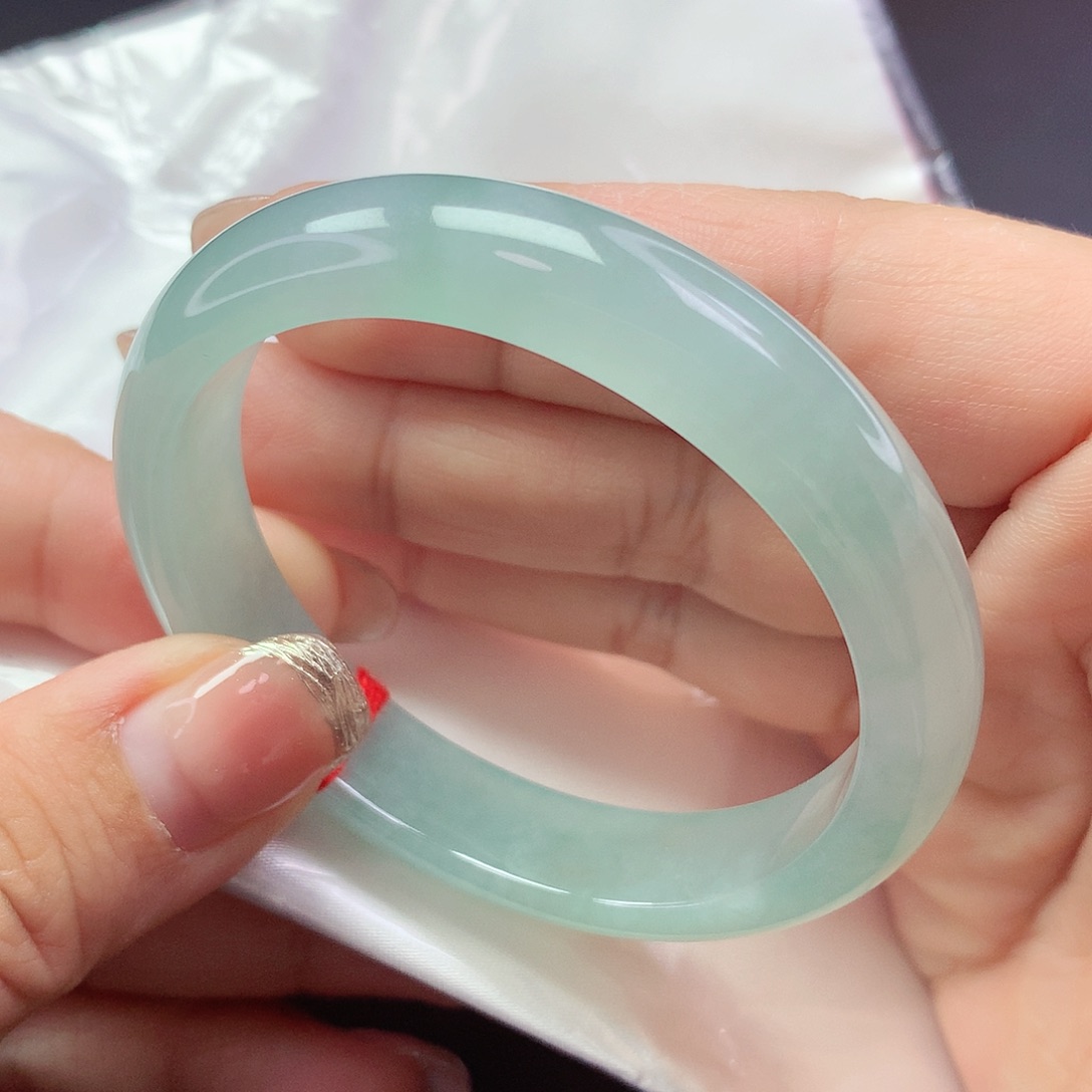 【闪购商品】翡翠手镯未镶嵌贵妃a 12225