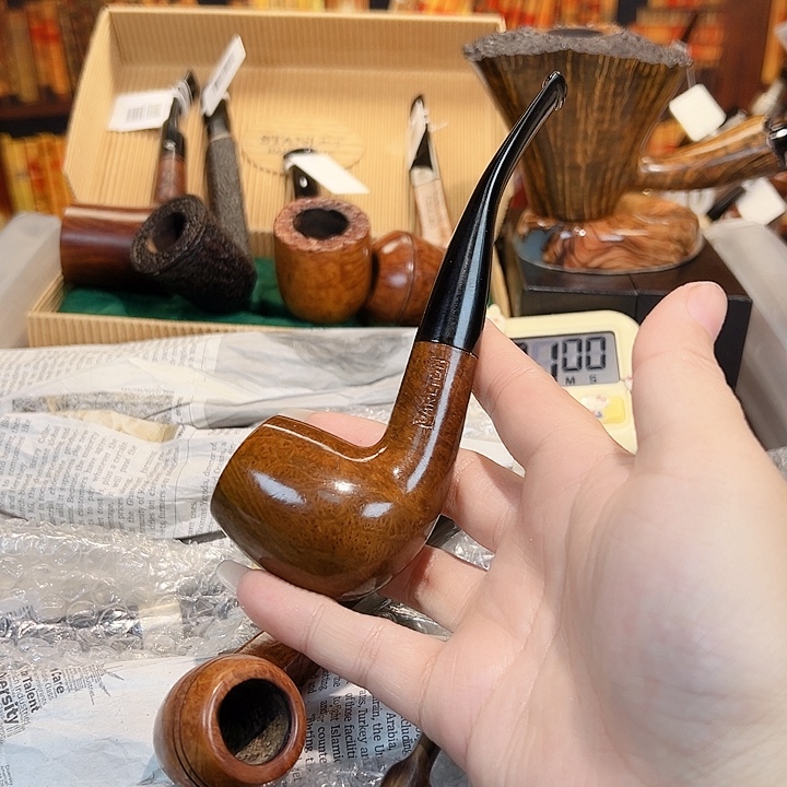 凝***华戳记不认识烟斗哈哈