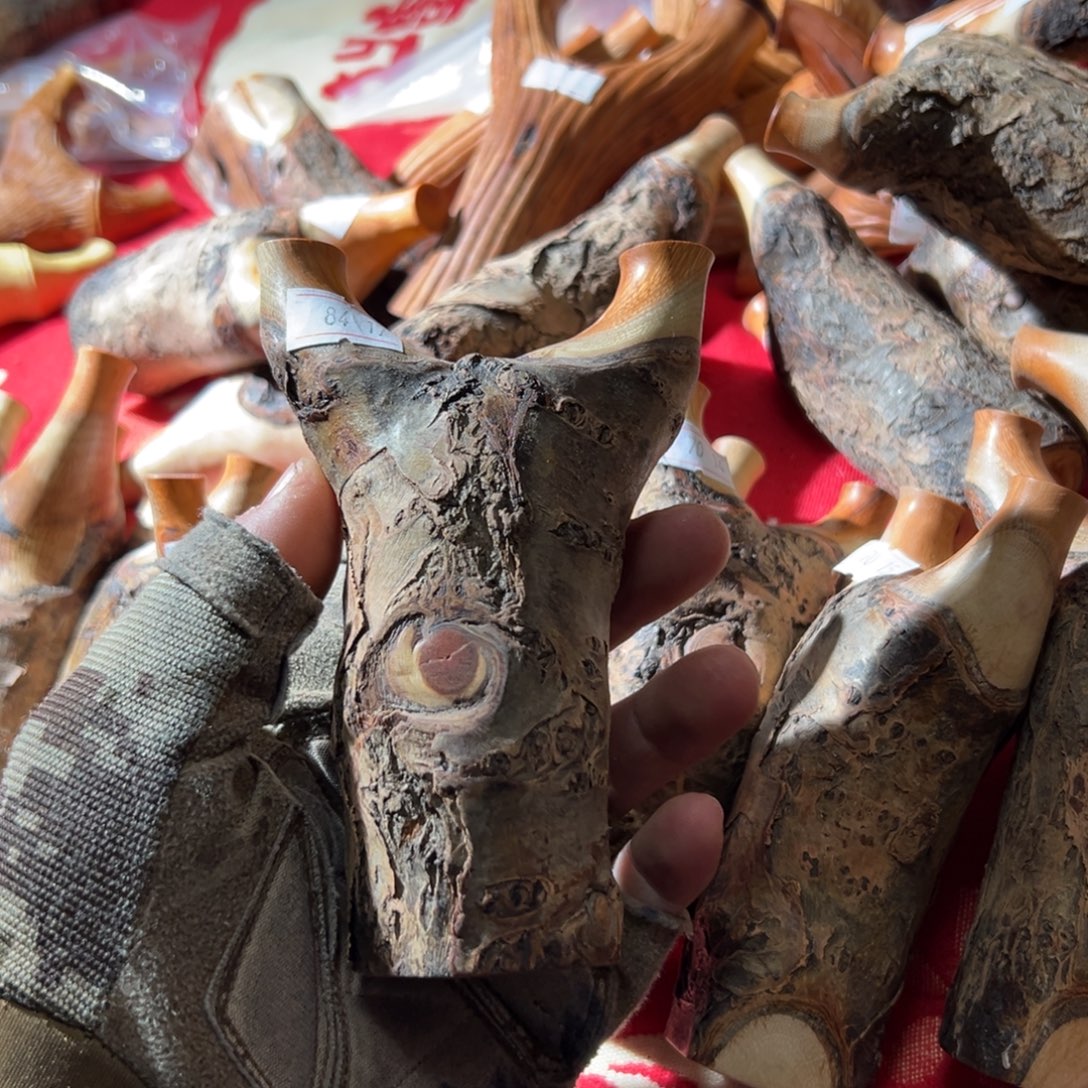 港***a火琉璃树杈木弓手工制作的