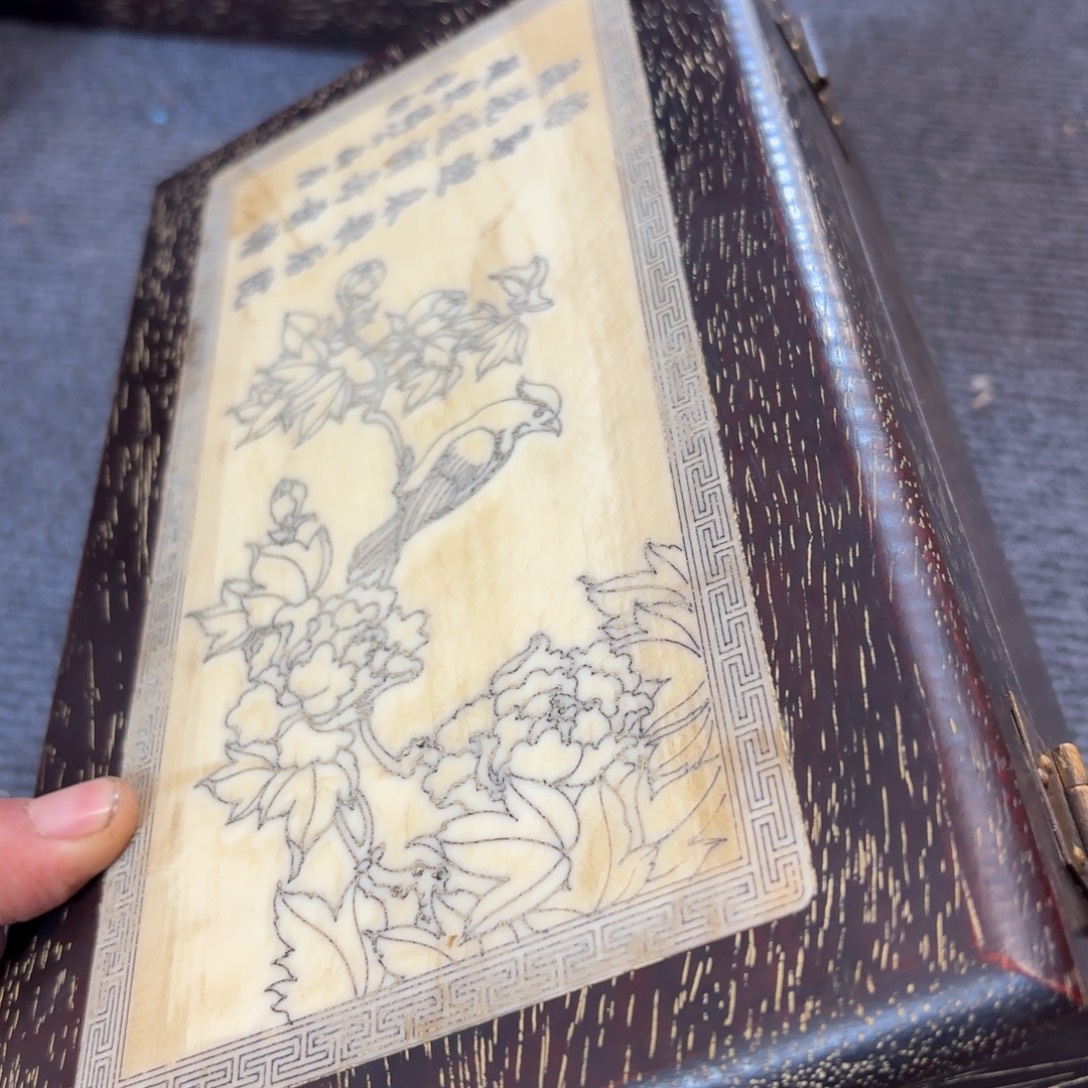 木小叶紫檀独板收纳盒