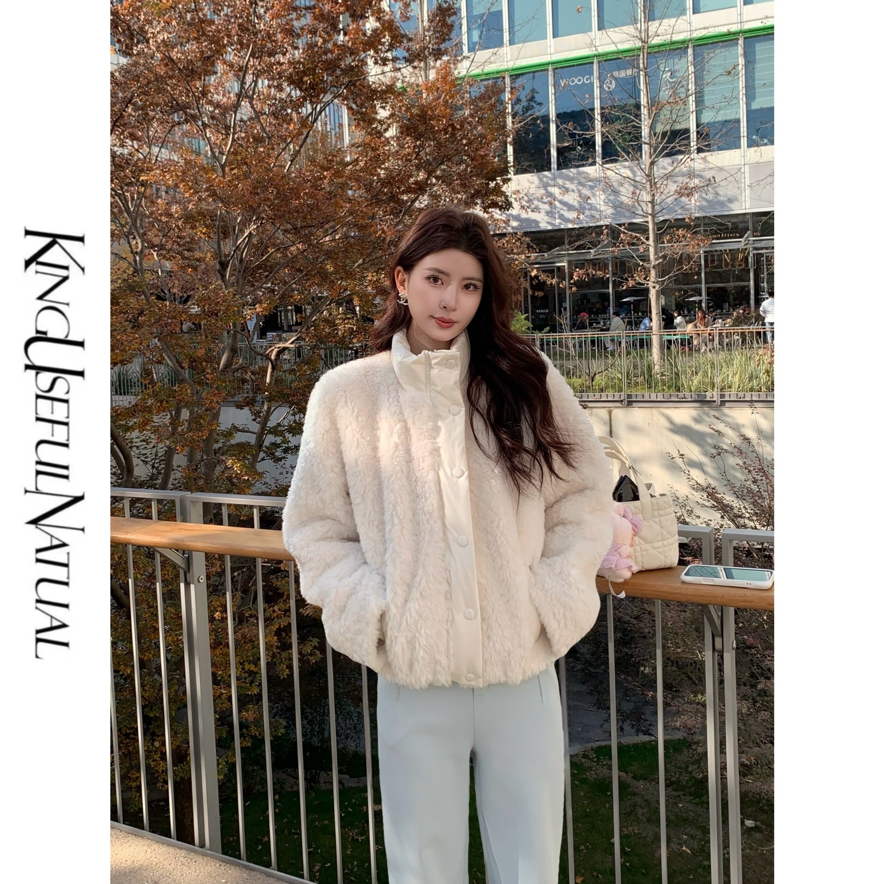 KUN【奥地莉】保暖舒适 羊毛平接缎光90白鹅绒小立领冬季加厚羽绒服