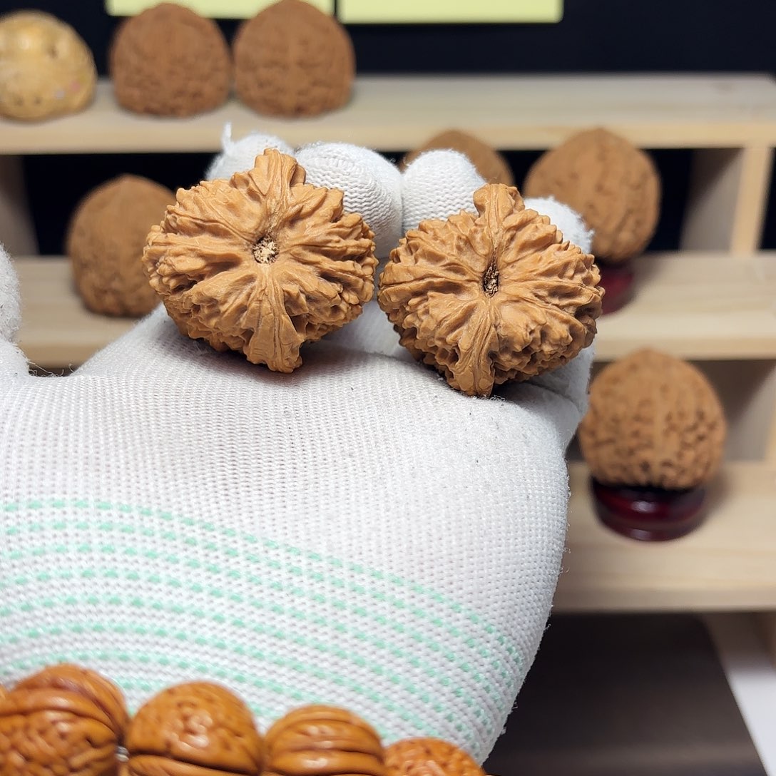 文玩核桃把件山**忧涿鹿南将高炮