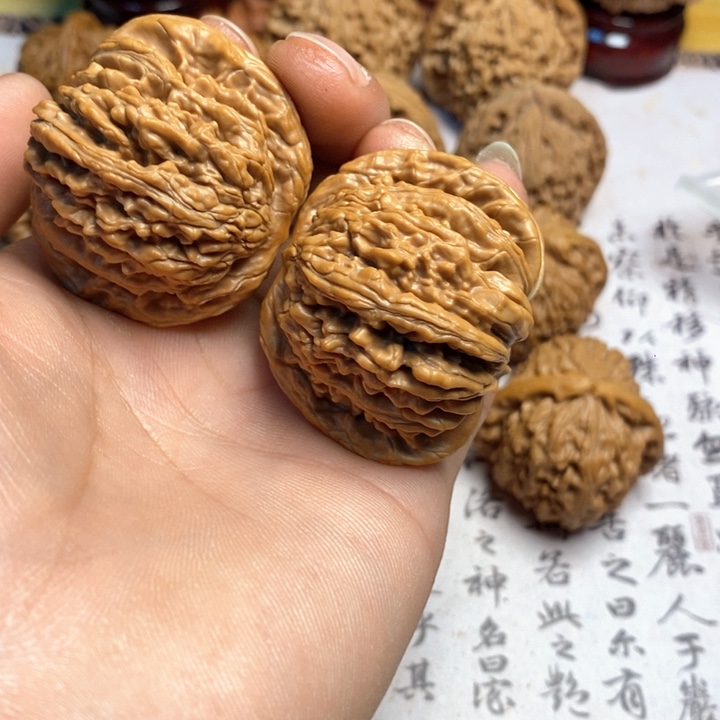 文玩核桃吊坠四座楼