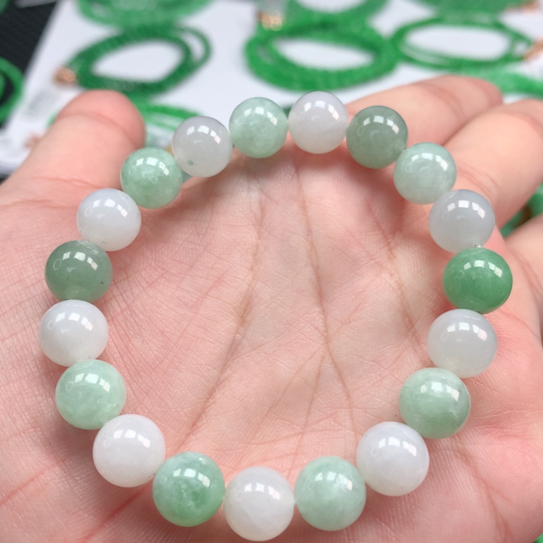 翡翠手链未镶嵌翡翠
