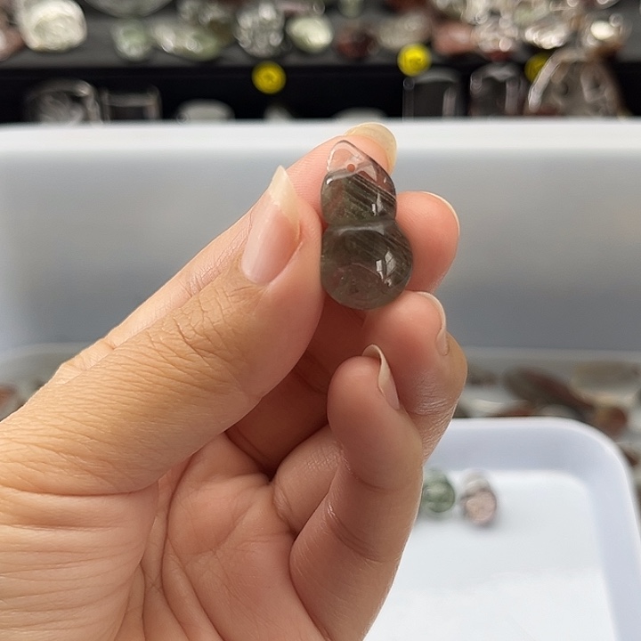 用***3吊坠(赠链)未镶嵌水晶