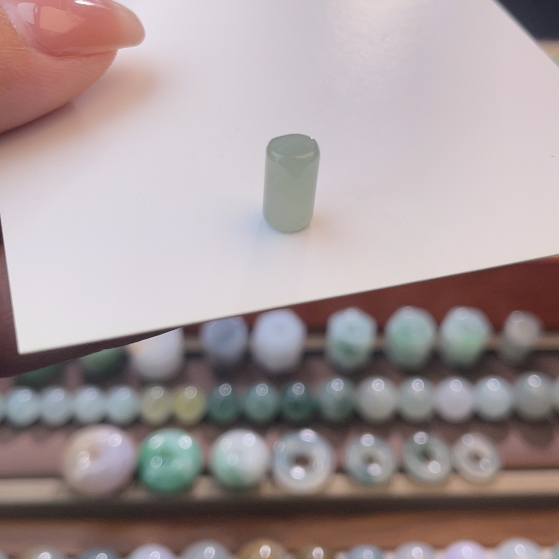 翡翠散珠冰晴 小桶珠9.3/5.5 不鉴赏 介意勿拍