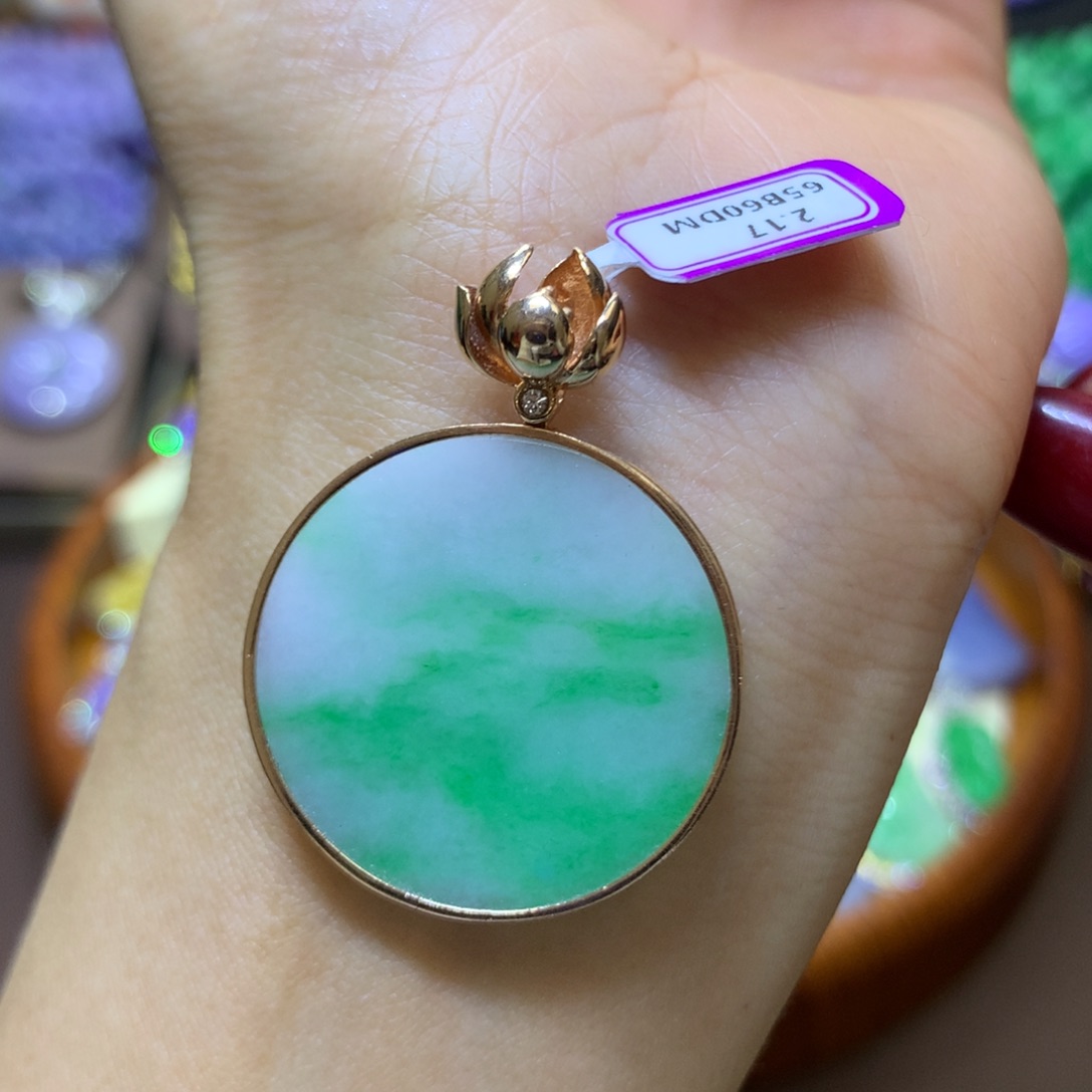 【闪购商品】翡翠颈饰18K金镶嵌翡翠