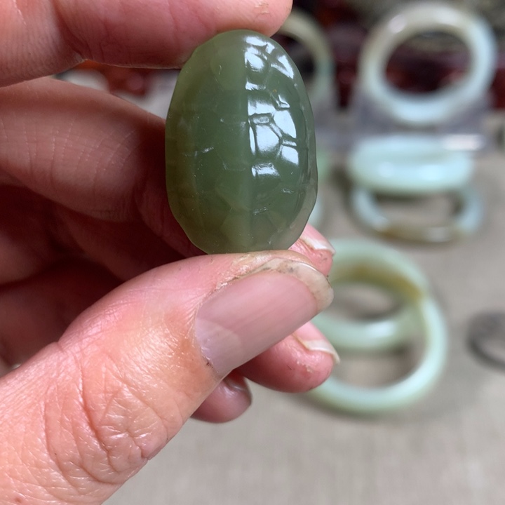 和田玉（糖玉）未镶嵌手镯