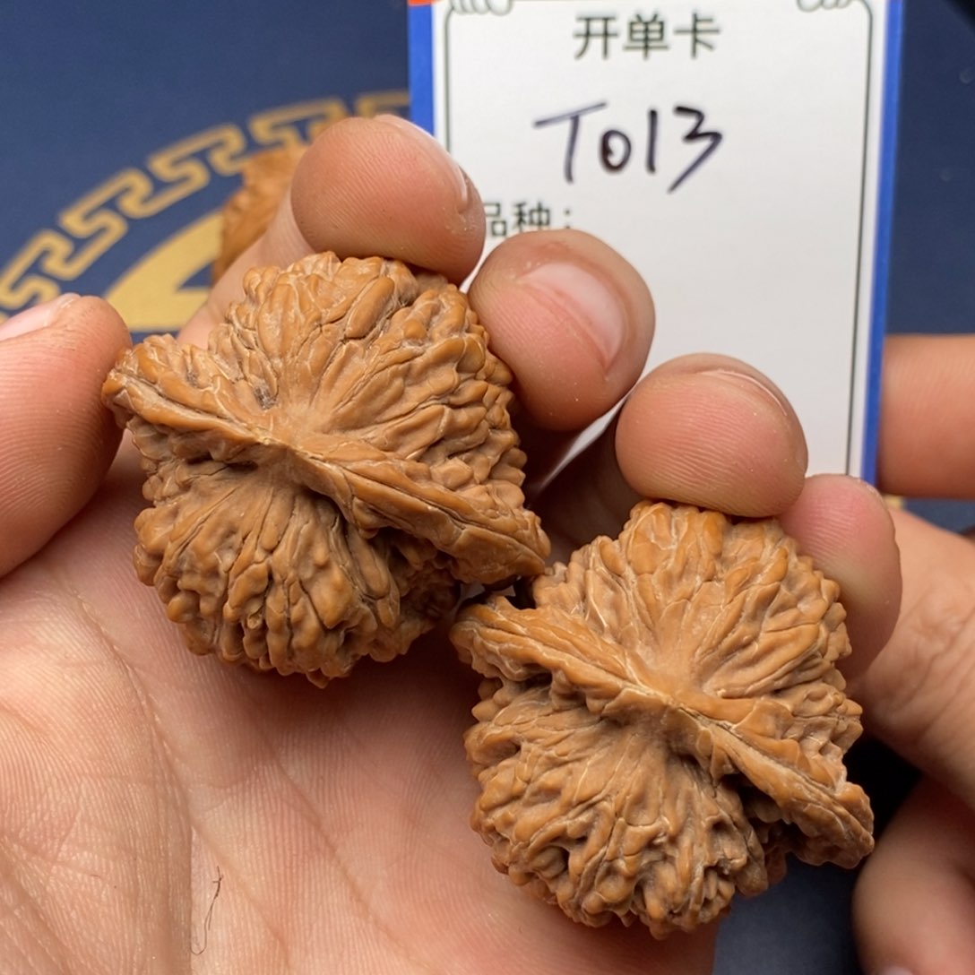 文玩核桃把件四座楼013
