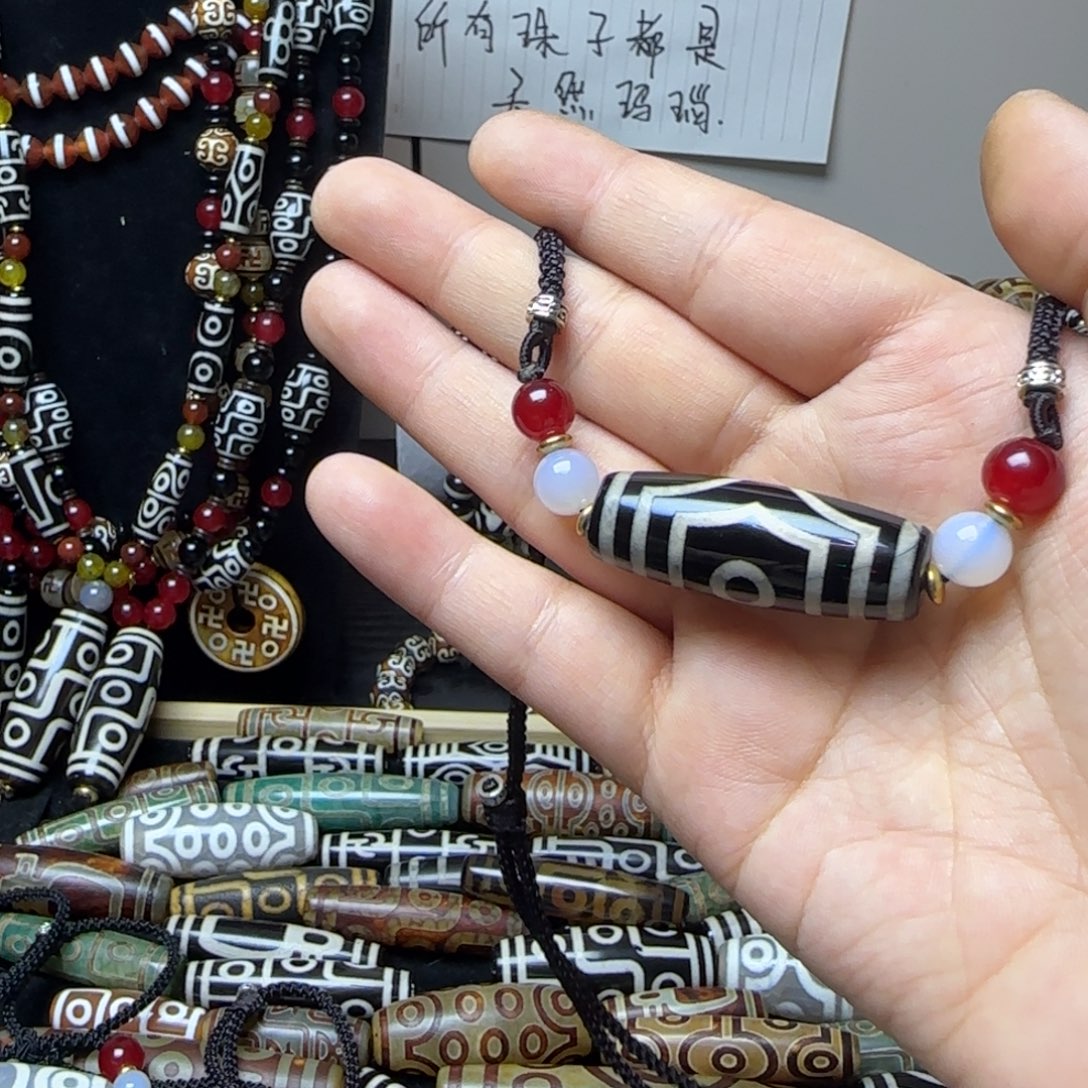 玛瑙/玉髓合金颈饰