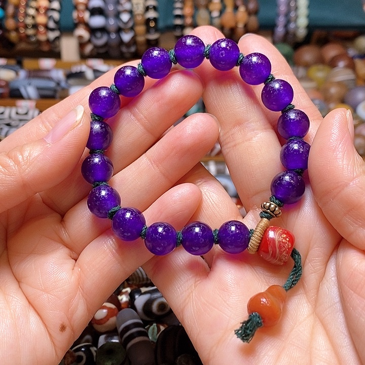 玛瑙/玉髓颈饰未镶嵌?**芮