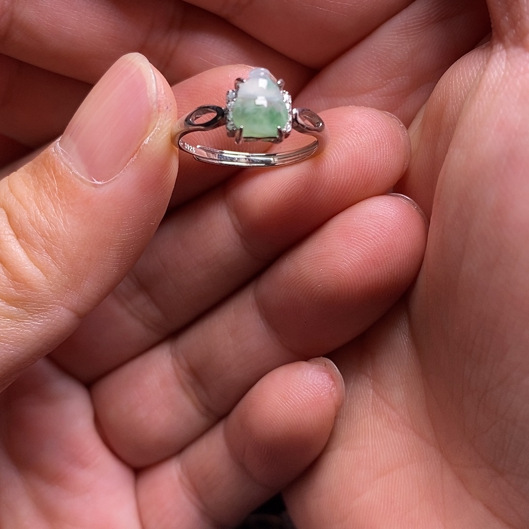 翡翠银S925镶嵌戒指葫芦戒指