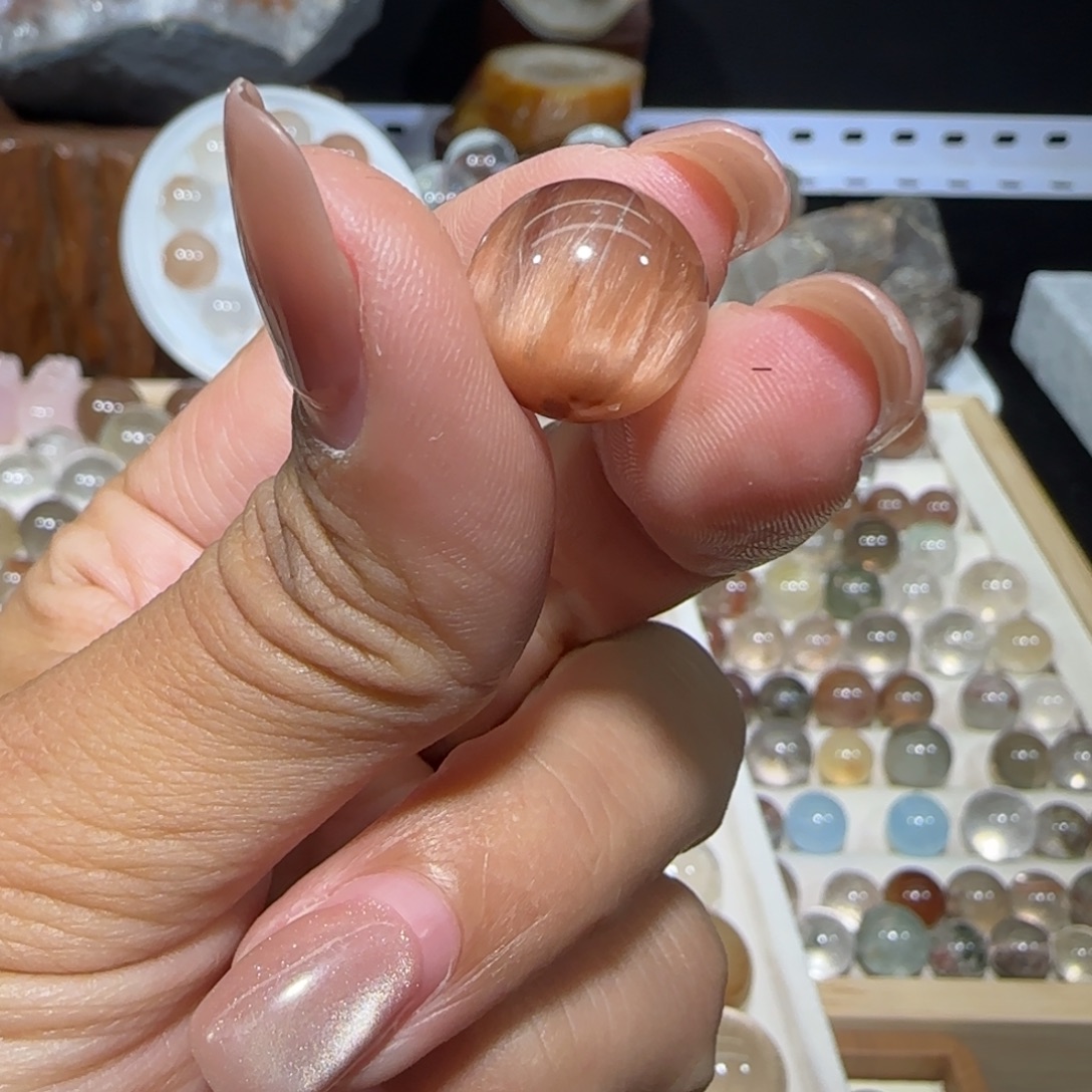 U****水晶未镶嵌珠宝半成品