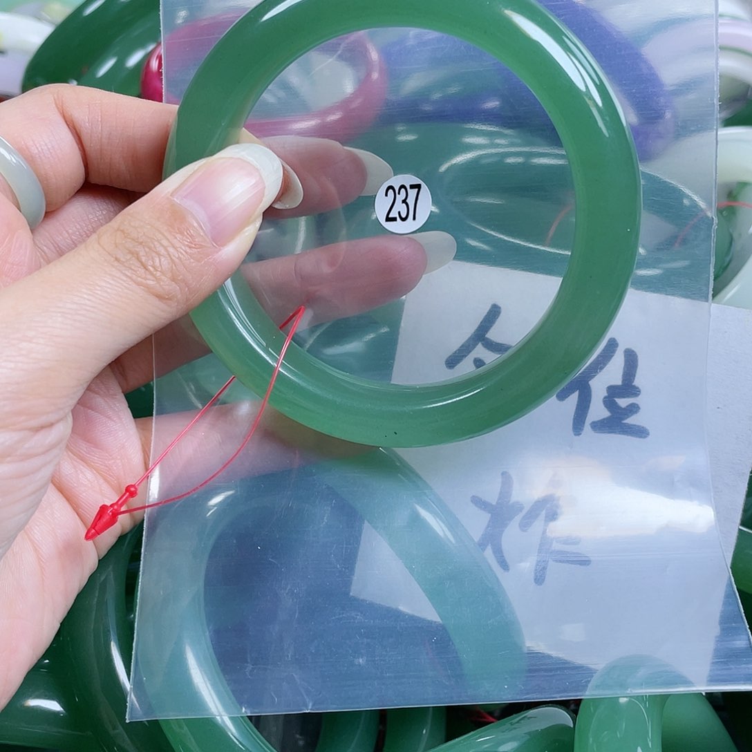 石英质玉手链未镶嵌60