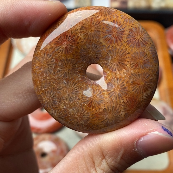 硅化玉颈饰未镶嵌香*