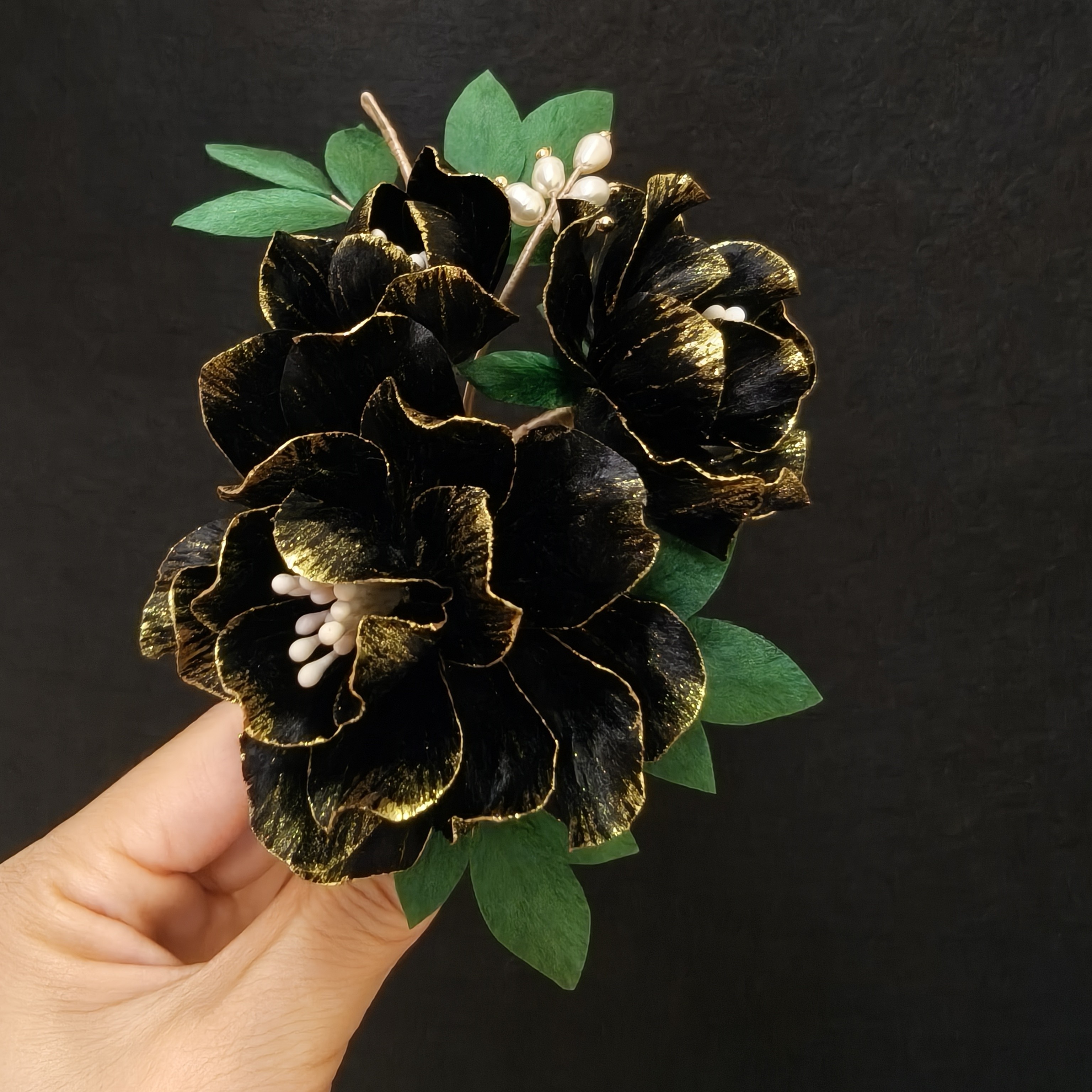 非遗绒花（黑金牡丹）主体默认黑檀木
