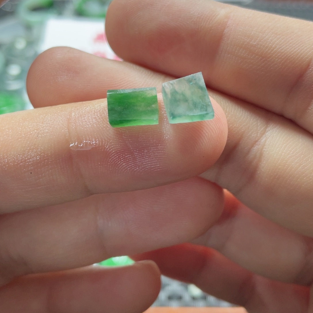 定制翡翠未镶嵌翡翠