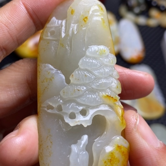 和田玉颈饰未镶嵌