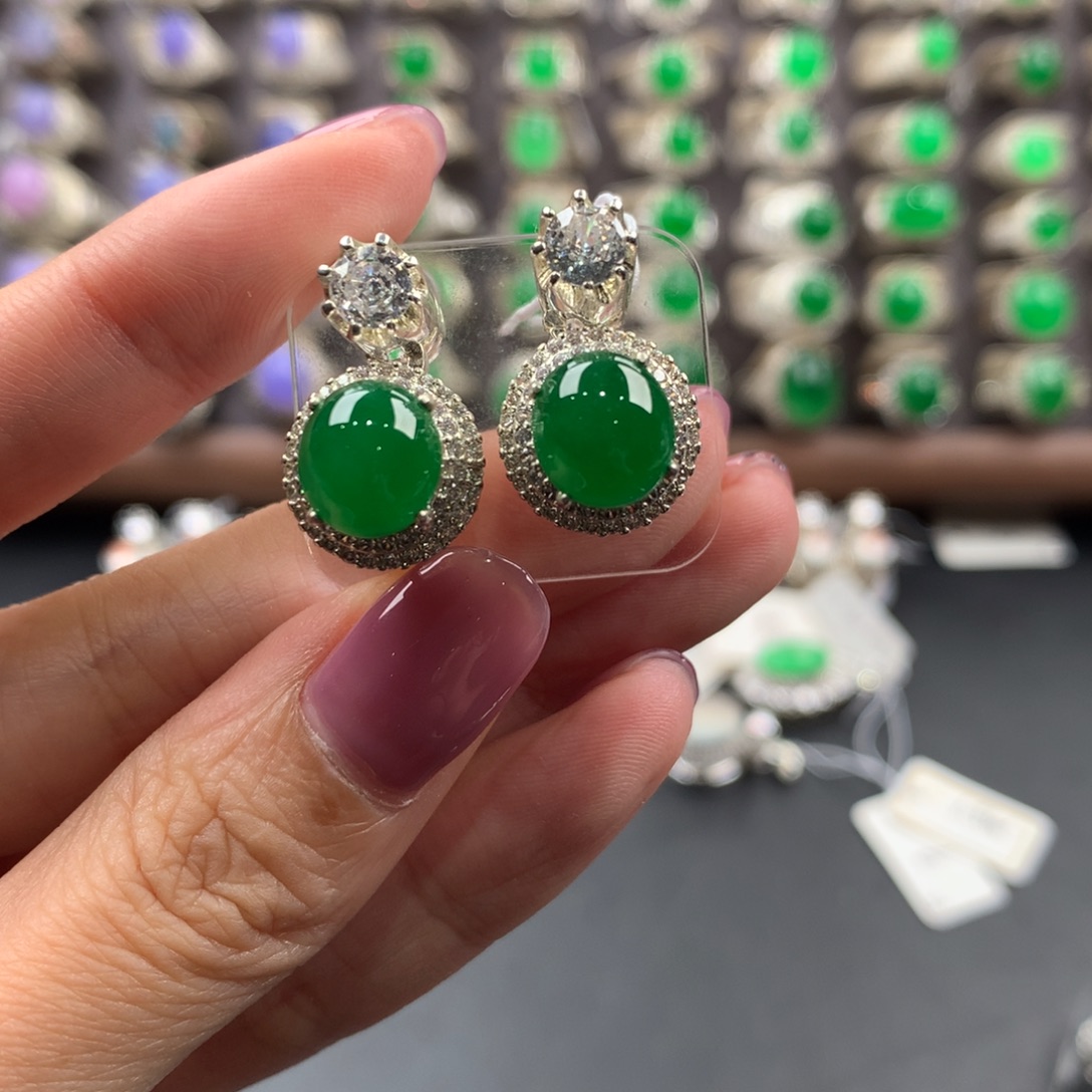 定制翡翠未镶嵌浓阳