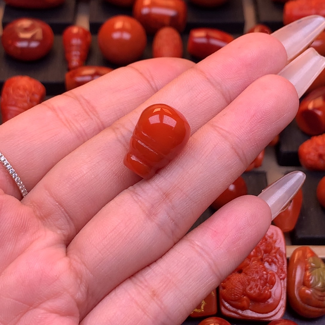 南红玛瑙未镶嵌川料原矿三通12.7mm