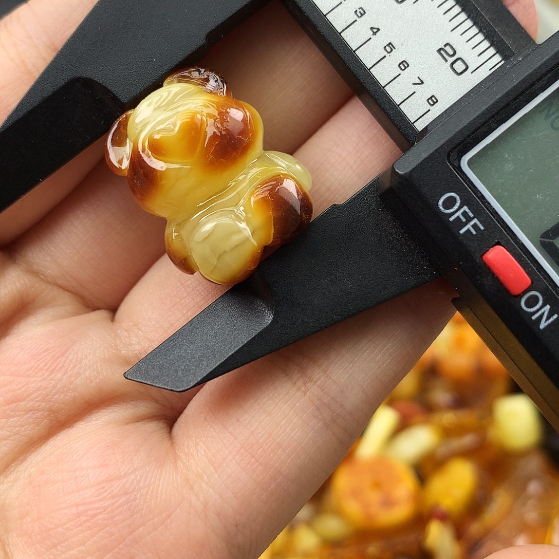 未镶嵌蜜蜡珠宝奇石