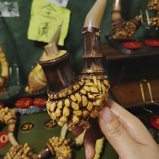 *****贵州特色竹根烟斗工艺品手把件