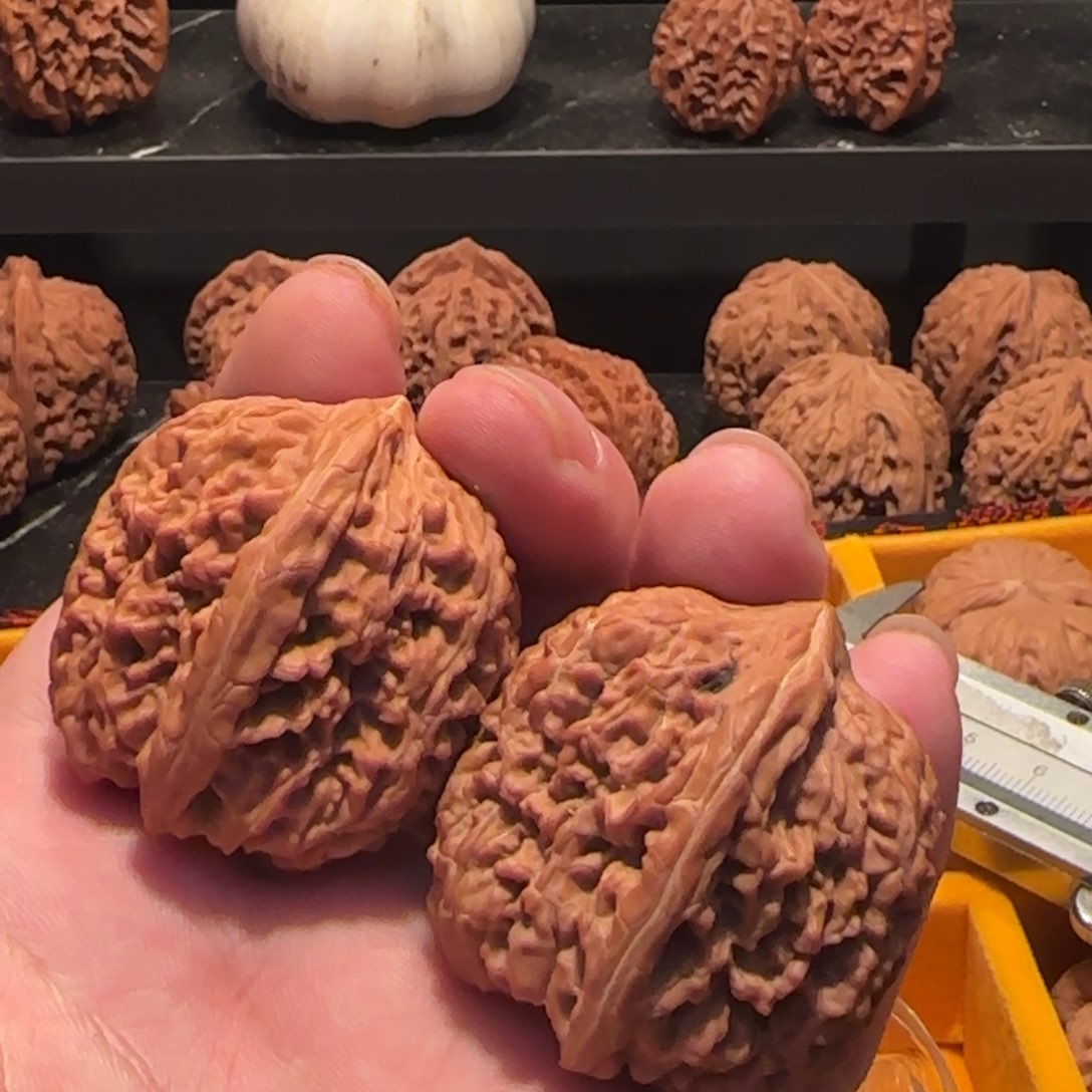 桃核把件大蒜头核桃36